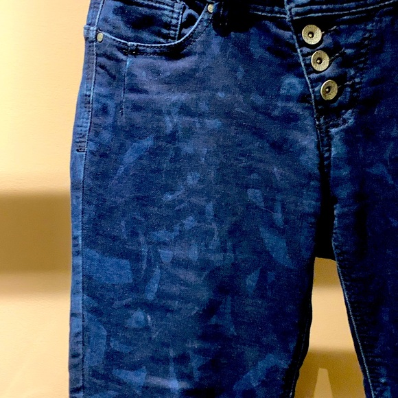 Buena Vista fitted jeans🔥Small - Picture 2 of 10